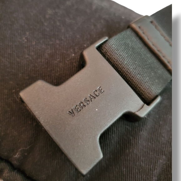 VERSACE Beverly Palm Miami Black Belt Bag with Vibrant Graphic Waist Sling Bag - Picture 10 of 17